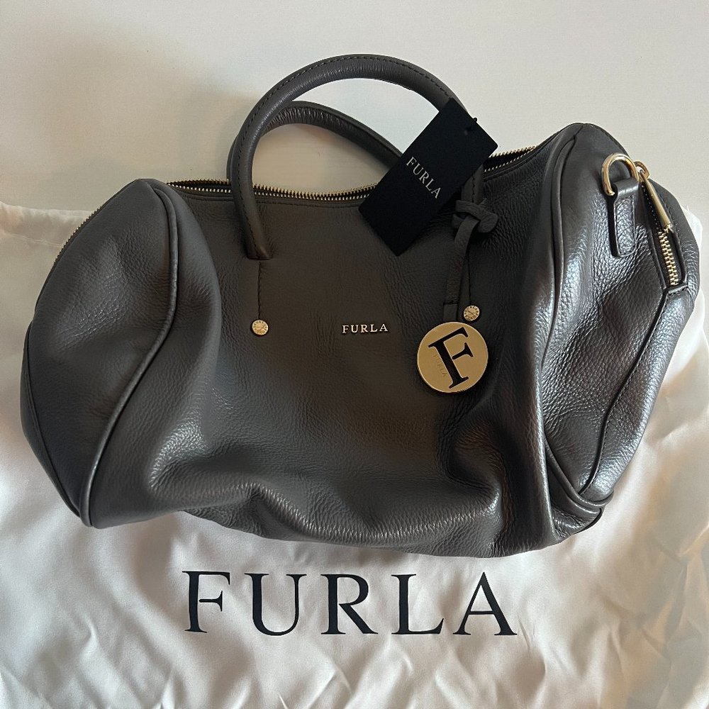 BNWT Furla Crossbody Handbag plus Strap w/Gold Trim